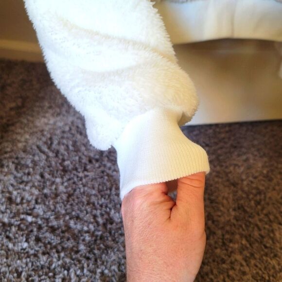 Aéropostale Coat White Sherpa Faux Fur Cropped Jacket Women’s - Size Small NWT - Picture 8 of 11